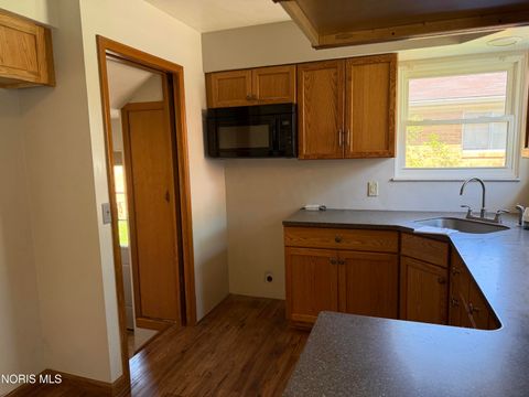 Tiny photo for 3212 Keemont Drive, Toledo, OH 43613 (MLS # 10008666)