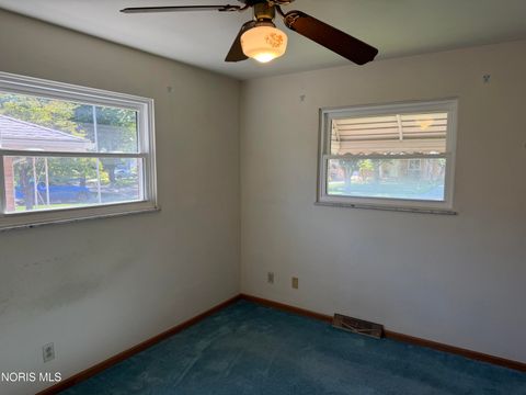 Tiny photo for 3212 Keemont Drive, Toledo, OH 43613 (MLS # 10008666)