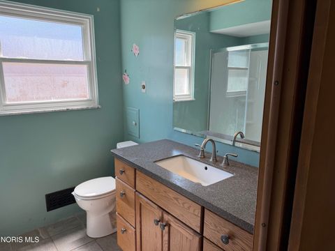 Tiny photo for 3212 Keemont Drive, Toledo, OH 43613 (MLS # 10008666)