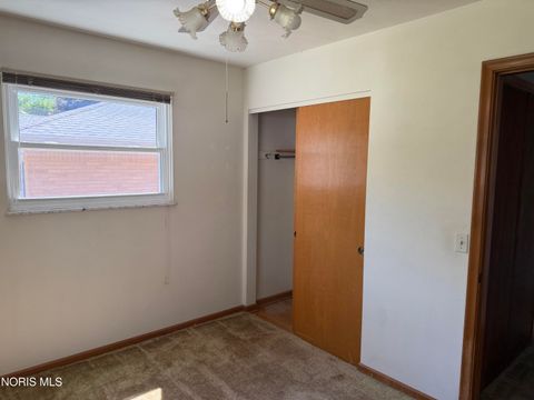 Tiny photo for 3212 Keemont Drive, Toledo, OH 43613 (MLS # 10008666)