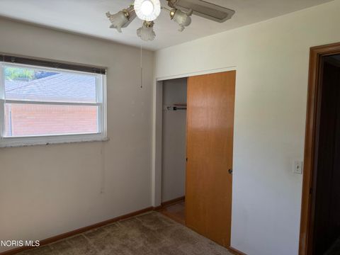 Tiny photo for 3212 Keemont Drive, Toledo, OH 43613 (MLS # 10008666)