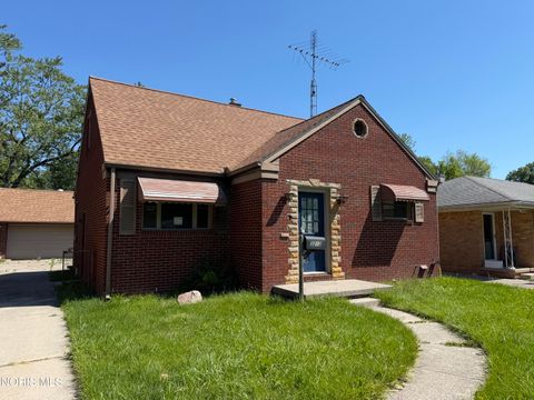 Homes For Sale - 3212 Keemont Drive<br/> Toledo, OH 43613