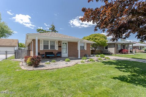 Tiny photo for 4521 282nd Street, Toledo, OH 43611 (MLS # 10007612)