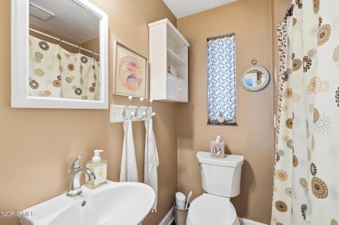 Tiny photo for 2314 Goddard Road, Toledo, OH 43606 (MLS # 10011516)
