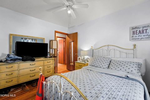 Tiny photo for 245 Edinborough Drive, Findlay, OH 45840 (MLS # 10004503)