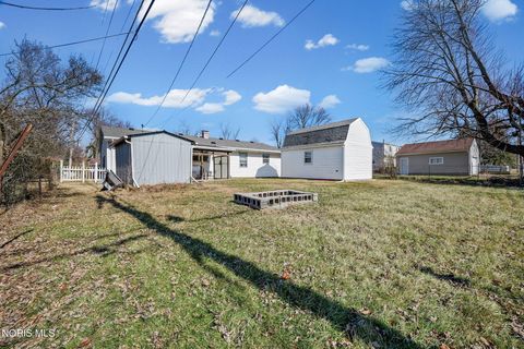 Tiny photo for 245 Edinborough Drive, Findlay, OH 45840 (MLS # 10004503)