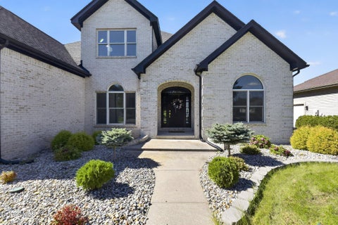 Tiny photo for 520 Pine Valley Drive, Bowling Green, OH 43402 (MLS # 10014165)