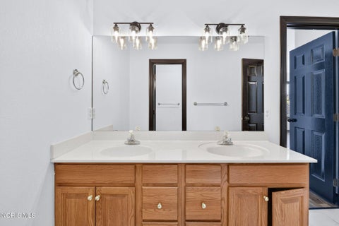Tiny photo for 520 Pine Valley Drive, Bowling Green, OH 43402 (MLS # 10014165)