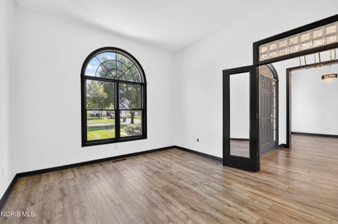 Tiny photo for 520 Pine Valley Drive, Bowling Green, OH 43402 (MLS # 10014165)