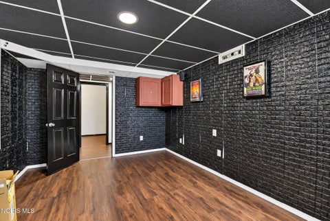 Tiny photo for 520 Pine Valley Drive, Bowling Green, OH 43402 (MLS # 10014165)
