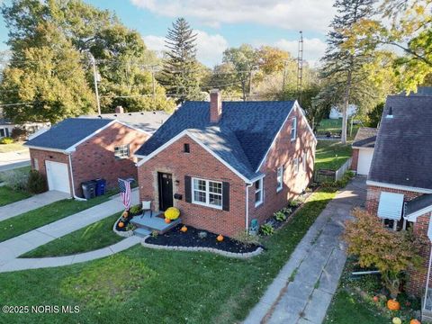 Tiny photo for 4250 Garrison Road, Toledo, OH 43613 (MLS # 10000863)