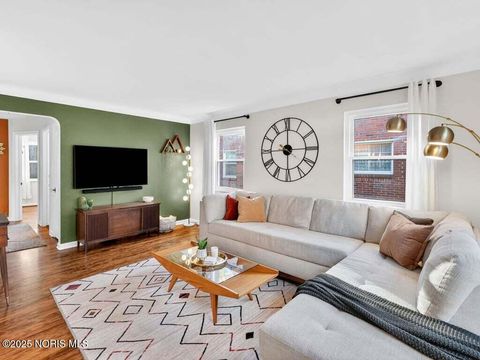 Tiny photo for 4250 Garrison Road, Toledo, OH 43613 (MLS # 10000863)