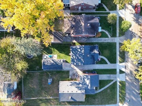 Tiny photo for 4250 Garrison Road, Toledo, OH 43613 (MLS # 10000863)