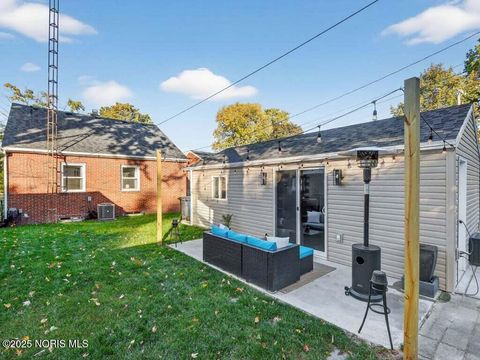 Tiny photo for 4250 Garrison Road, Toledo, OH 43613 (MLS # 10000863)