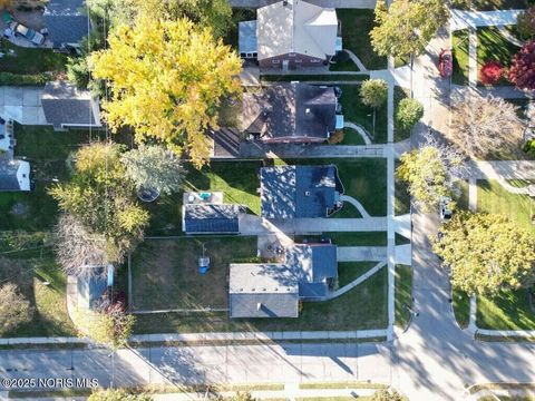 Tiny photo for 4250 Garrison Road, Toledo, OH 43613 (MLS # 10000863)