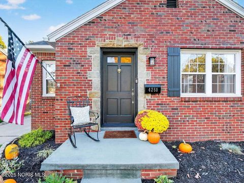 Tiny photo for 4250 Garrison Road, Toledo, OH 43613 (MLS # 10000863)