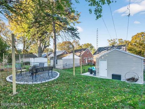 Tiny photo for 4250 Garrison Road, Toledo, OH 43613 (MLS # 10000863)