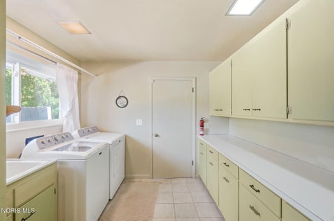 Tiny photo for 4426 Sheraton Road, Ottawa Hills, OH 43615 (MLS # 10013871)