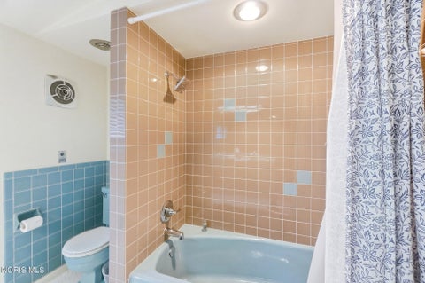 Tiny photo for 4426 Sheraton Road, Ottawa Hills, OH 43615 (MLS # 10013871)
