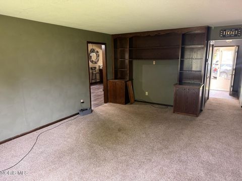 Tiny photo for 16806 U.s. 20a, West Unity, OH 43570 (MLS # 10007497)