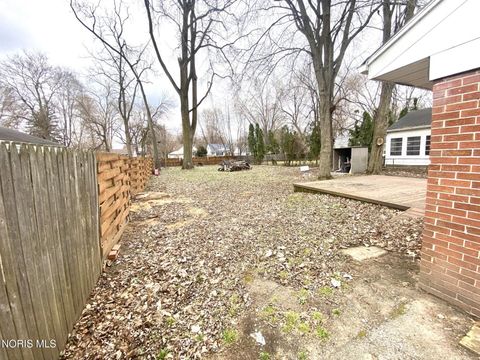 Tiny photo for 5758 Harvest Lane, Toledo, OH 43623 (MLS # 10004920)