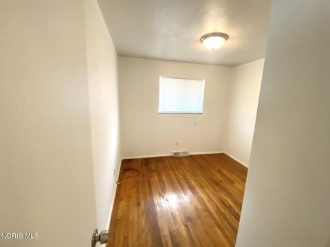 Tiny photo for 5758 Harvest Lane, Toledo, OH 43623 (MLS # 10004920)