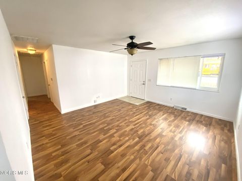 Tiny photo for 5758 Harvest Lane, Toledo, OH 43623 (MLS # 10004920)