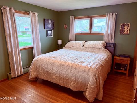 Tiny photo for 205 E Walnut Street, Van Buren, OH 45889 (MLS # 10005519)