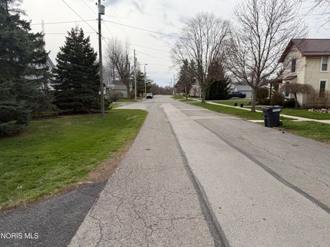 Tiny photo for 205 E Walnut Street, Van Buren, OH 45889 (MLS # 10005519)