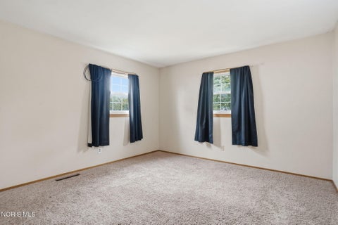 Tiny photo for 527 Sheffield Drive, Findlay, OH 45840 (MLS # 10010657)
