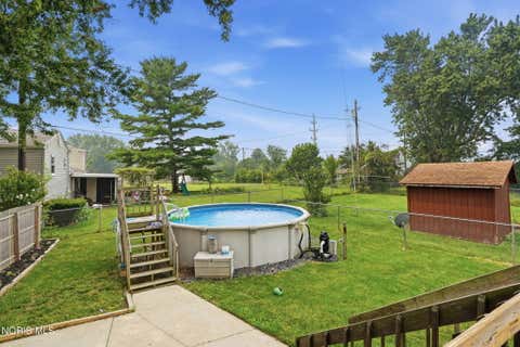 Tiny photo for 527 Sheffield Drive, Findlay, OH 45840 (MLS # 10010657)