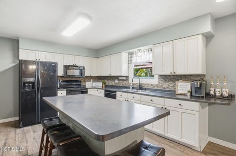 Tiny photo for 370 Virginia Drive, Wauseon, OH 43567 (MLS # 10007708)
