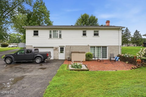 Tiny photo for 11091 Autumn Lane, Fostoria, OH 44830 (MLS # 10012029)