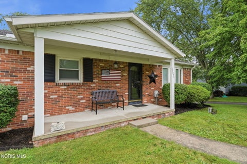 Tiny photo for 11091 Autumn Lane, Fostoria, OH 44830 (MLS # 10012029)