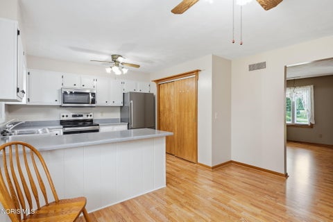 Tiny photo for 11091 Autumn Lane, Fostoria, OH 44830 (MLS # 10012029)