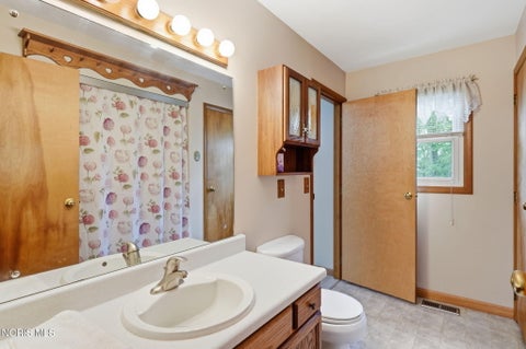 Tiny photo for 11091 Autumn Lane, Fostoria, OH 44830 (MLS # 10012029)