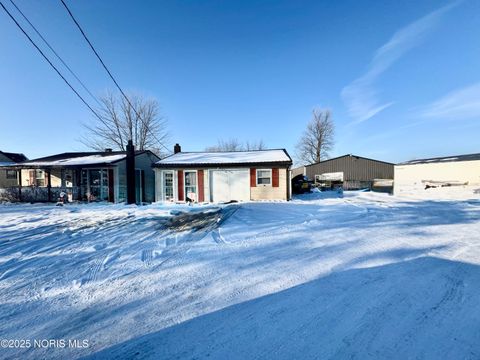 Photo of 13944 Ohio 15, Defiance, OH 43512 (MLS # 10002237)