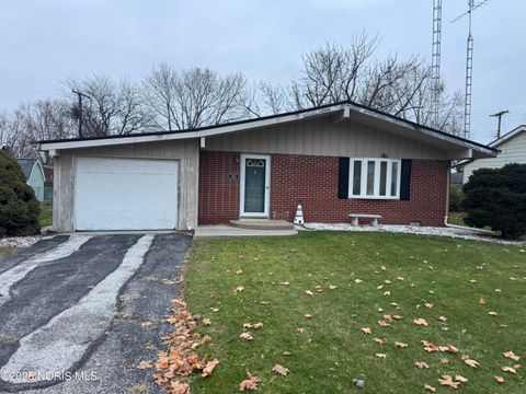 Photo of 205 Taylor Drive, West Unity, OH 43570 (MLS # 10001640)