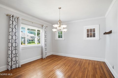 Tiny photo for 1633 Potomac Drive, Toledo, OH 43607 (MLS # 10008215)
