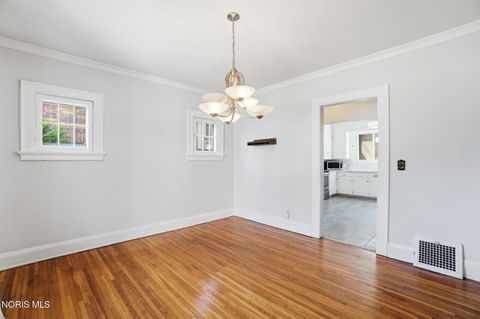 Tiny photo for 1633 Potomac Drive, Toledo, OH 43607 (MLS # 10008215)