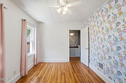 Tiny photo for 1633 Potomac Drive, Toledo, OH 43607 (MLS # 10008215)