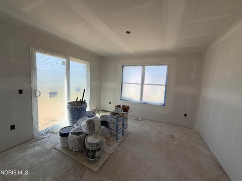 Tiny photo for 5037 Easton Drive, Oregon, OH 43616 (MLS # 10013843)