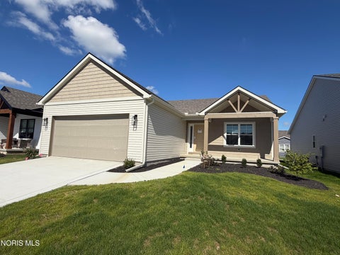 Homes For Sale - 5037 Easton Drive<br/> Oregon, OH 43616