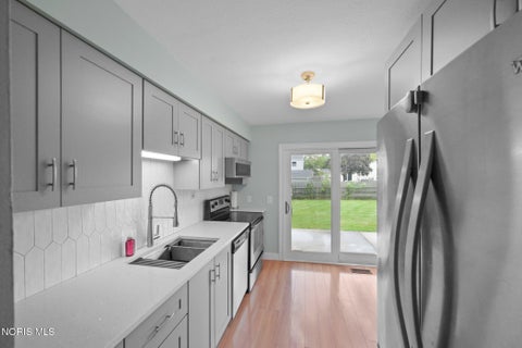 Tiny photo for 176 Foxhill Lane, Perrysburg, OH 43551 (MLS # 10012467)