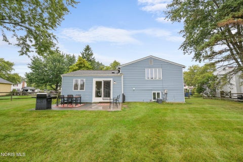 Tiny photo for 176 Foxhill Lane, Perrysburg, OH 43551 (MLS # 10012467)