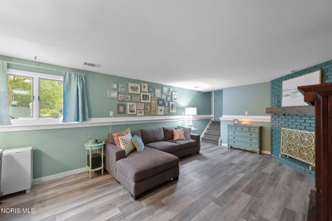 Tiny photo for 176 Foxhill Lane, Perrysburg, OH 43551 (MLS # 10012467)