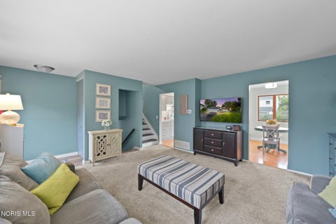 Tiny photo for 176 Foxhill Lane, Perrysburg, OH 43551 (MLS # 10012467)