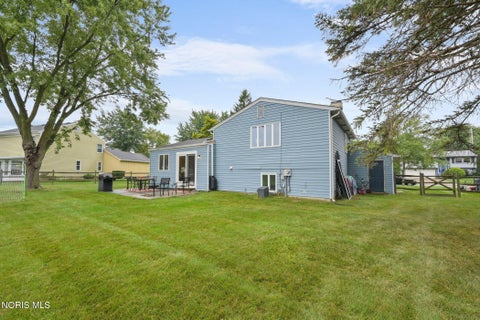 Tiny photo for 176 Foxhill Lane, Perrysburg, OH 43551 (MLS # 10012467)