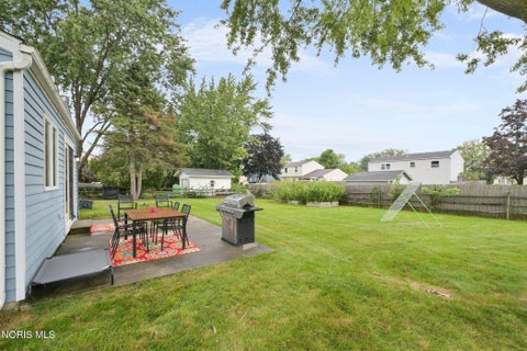 Tiny photo for 176 Foxhill Lane, Perrysburg, OH 43551 (MLS # 10012467)
