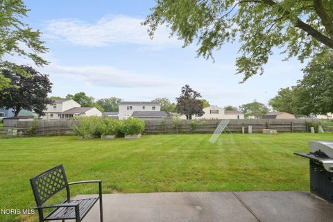 Tiny photo for 176 Foxhill Lane, Perrysburg, OH 43551 (MLS # 10012467)